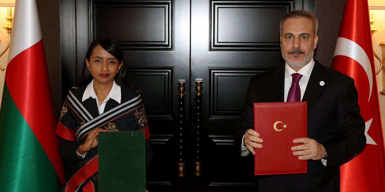 Türkiye’s President Erdogan, Madagascar president discuss bilateral relations, global issues