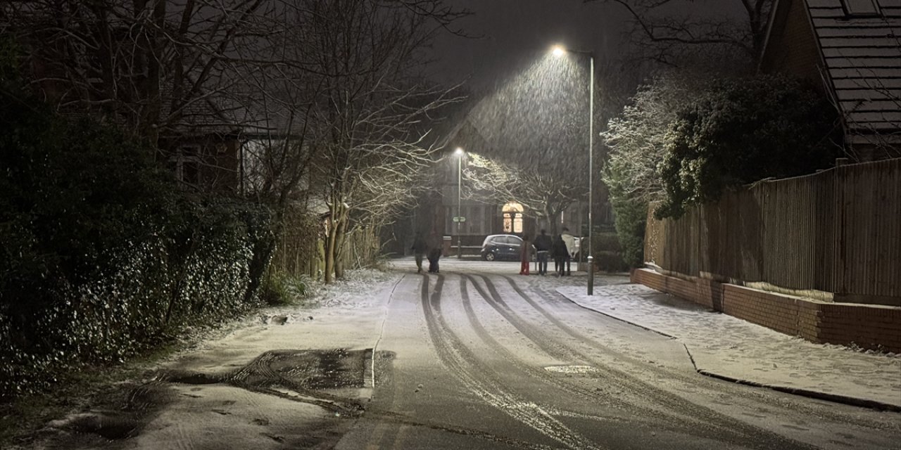 First snowfall of 2025 hits London as temperatures plummet