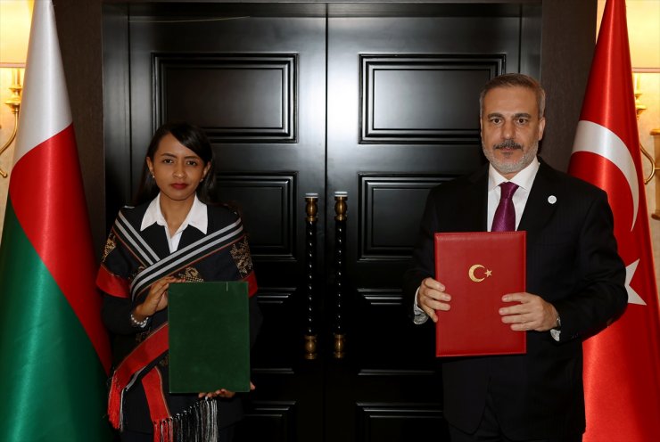 Türkiye’s President Erdogan, Madagascar president discuss bilateral relations, global issues